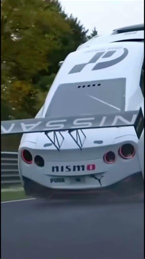 Recreating these clips in Lego