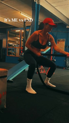 Functional Neurological Disorder doesn’t decide how far I go… I DO!🔥🧡 It’s not easy, not pretty, not an overnight fix, but every time I show up, I take my power back💪🏼 And I’m not stopping until I become everything this tried to take from me!🔥💪🏼🧡 Thank you to my incredible PT @TerriAnn 123 Fitness|Food|Life switching it up every time! Absolutely bang on💥💪🏼 #fnd #pt #recovery #awareness #fyp