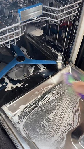 Are you ready for a motivation boost ?? This is your sign to get up and get cleaning 🧼 #motivation #motivationbooster #motivationboost #motivational #cleaning #cleaingmotivation | Clutteredtoclean