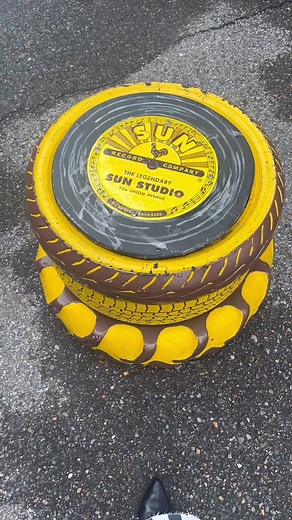 Exploring the Legendary Sun Studios | Elvis Presley's Recording Studio Tour