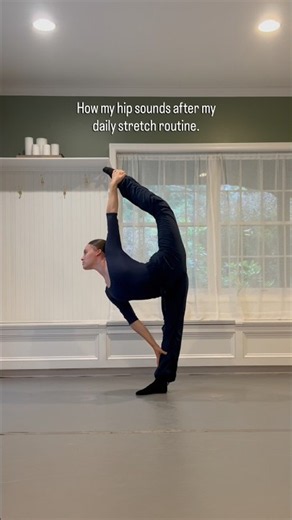 just stretching … 😲 #shorts #flexible #dancer #trend