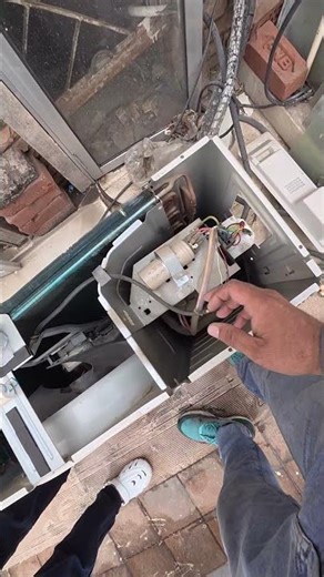 Daikin AC capacitor problem #airconditioner