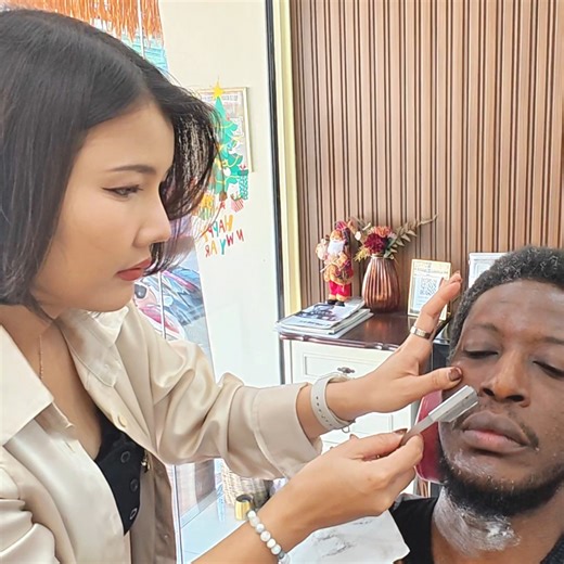 gotowardshealth on Instagram: "💈 Thai Lady Barber Cleaned Me Up – Scalp Massage, Line Up, Beard Trim & Ear Cleaning – Pattaya 🇹🇭 I went back to Master Barber Shop 2 in Pratumnak, Pattaya, and once again Ampa delivered. This session was all about precision grooming with extra care — starting with a clean hair lineup and beard trim, followed by ear cleaning and a relaxing scalp massage that tied everything together. 📍 WHERE & WHAT I EXPERIENCED: ✨ Location: Master Barber Shop 2, Pratamnak, Pat