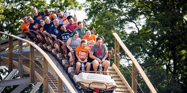 Six Flags announces the sale of Worlds of Fun