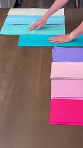 Miren esta idea 💡 que encontré! Con papel de seda.... también se puede cortar con ✂️ #manualidades #ideas #Cumpleaños #deco | Papelera PILAR "Manualidades"