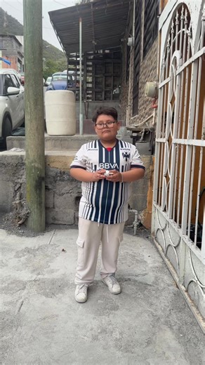 Videos de Iker el Niño Millonario (@iker.elmillonario1) con “Che Che - Chimbala”