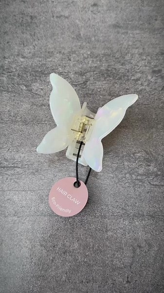 🦋🦋 Available at [IG: prettifyme.store] ✨✨ #hairclaw #butterfly #acetate #ecofriendly #hair