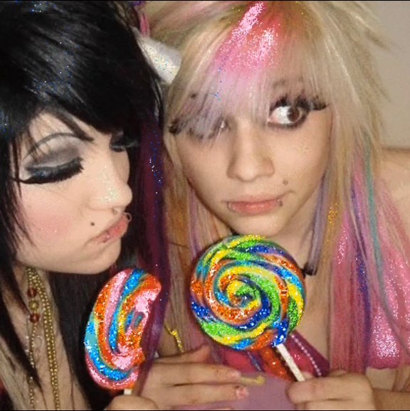 HEYYY I'M BACKK X3 #2004 #emo #scene #scemo #scenemo #2000s #nyancat #old #internetcore