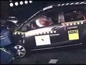 Mazda2 CRASH TEST