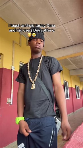 Experiencing Android User Struggles