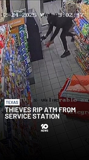 10 News on Instagram: "Thieves in Texas have carried out a daring heist, ripping an ATM from a service station. CCTV shows the burglars breaking into the store and attaching the machine to their vehicle before driving off. A short time later, the ATM fell from the car. Police are continuing to search for the suspects."