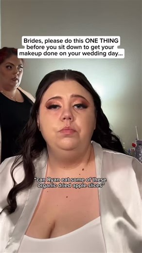 Brides, your makeup artist will LOVE you for this 🤍✨ And even more, you will thank yourself for this, too. Having your makeup done, especially on your wedding day, is an experience that you’re going to want to remember. The excitement of getting ready to marry the love of your life, enjoying the calm before the storm, or singing along to “Marry Me” by Bruno Mars. These are the things you’re going to want to remember, not all the distractions. When people ask you questions that are not urgent or