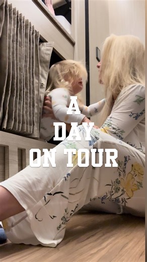 Summer Pardi | Presley’s “magic school bus” 😂 🫶🏼🕺🏽🚌 Everything linked in LTK 😘 https://liketk.it/5eYjc | Instagram