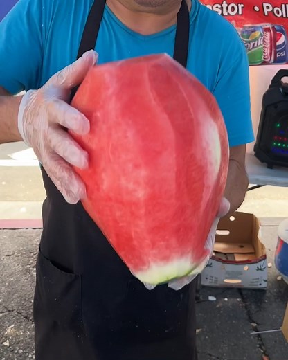 125M views · 1.4M reactions | The fastest watermelon ninja of Los Angeles Mario's Frutas, Venice blvd & La Cienega | The Food Ranger | Facebook