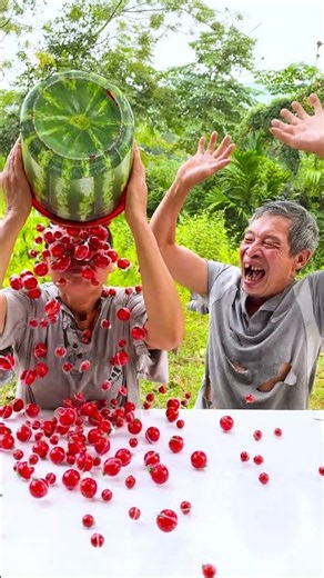 Hai anh em trêu chọc nhau siêu dễ thương 🍉😂😱👶🏻♥️👴 #shorts #cute