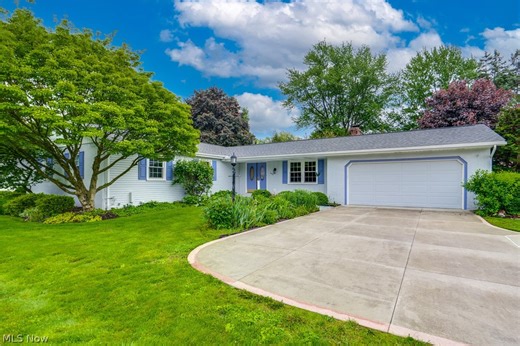 2420 Orchid St NW, North Canton, OH 44720 - MLS 5210448 - Coldwell Banker