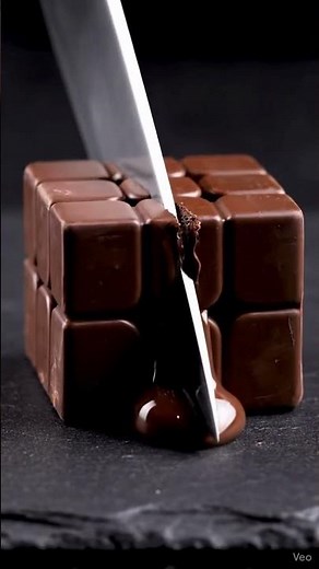 💆‍♂️🎧🧼💤✨️↩️Slicing geometric chocolate rubic cube. dark chocolate oozing out