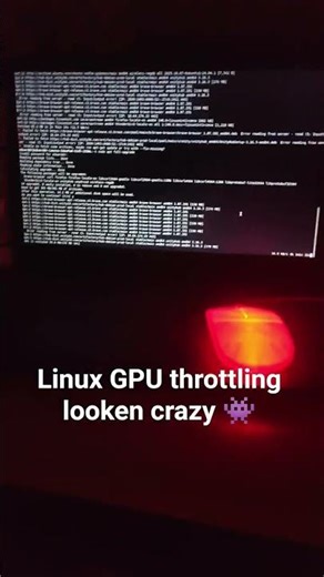 Linux GPU throttling looken crazy 👾 #mycomputer #lenovo #lenovoS145 #linux #ytshorts #gpu