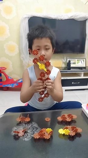 #记录成长的每一个瞬间 雪花片拼奥特曼武器之贝利亚黄昏#认真的样子真可爱