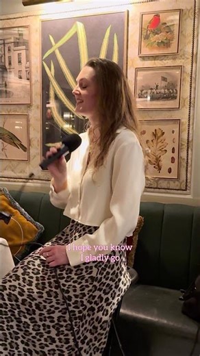 Live from The Ivy Cafe, Wimbledon. Amazing Love ❤️ by Lionel Richie. #livesinger #theivy #singer