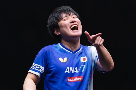 張本智和 ファイナルズ初制覇！4度目の正直でついに年間王者に！パリ五輪銀メダリストを破って優勝【卓球 WTTファイナルズ香港】｜テレ東卓球NEWS：テレ東