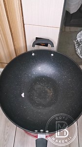 How to bake an apple cake without an oven using gas, an aluminium foil and a ceramic bowl as a temperature regulator #apple #cake #nooven #baking | Boyz Makekii