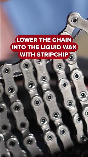 You can now degrease and wax your new chain in just one step, thanks to @silca_velo’s StripChip!