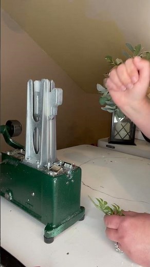 How to Use a Floral Stemming Machine | DIY Wreath Making | Wreath Making Tools for Faux Flowers 🌿