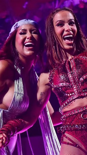 Anitta on Instagram: "Sem sombra de dúvidas, essa é umas das melhores msc já lançada pela Anitta. QUE MÚSICA BOAaaa !! 🗣️ - #anitta / @anitta @priscilasennaoficial @qgdaanitta"