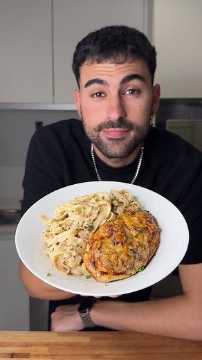 Deliciosa Receta de Pollo con Pasta y Salsa Cremosa
