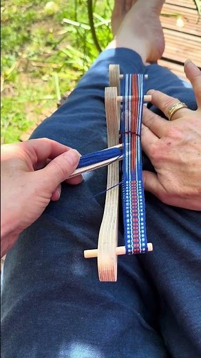 Belt Weaving on a TabbyandTweed Inkle Loom #weaving #loom #calmcrafting #craft #handmade