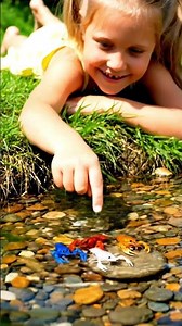 “Tiny Rainbow Crayfish Splashing Around 🌊 Cute