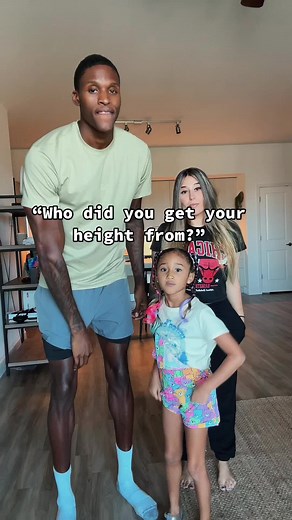 Yup she will be looking down on me in a few years😭#HEIGHTDIFFERENCE #6foot10 #5foot2 #family #fyp #couples