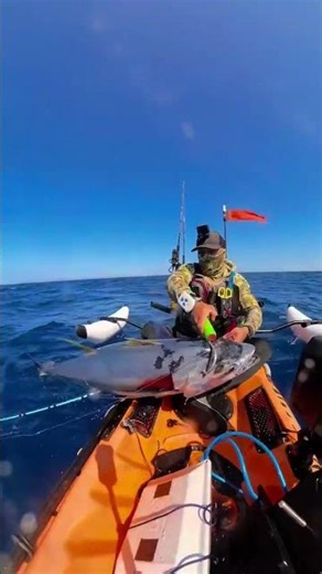 Kayak fishing in hawaii! 🔥