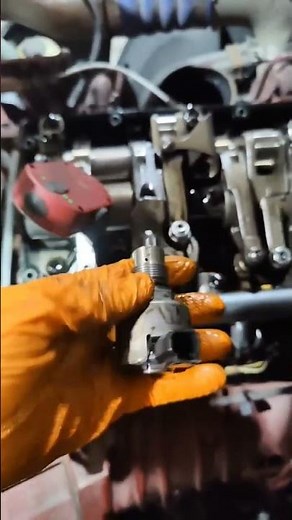 Fuel pressure relief valve Volvo D13 video nr.1 #trucking #shorts
