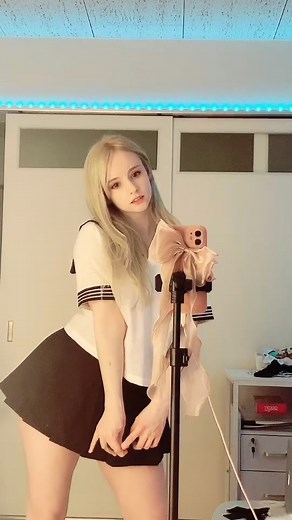 TikTokでジェマ・ルイーズさんをチェック！