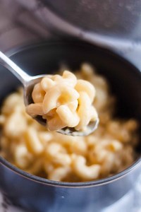 Homemade Macaroni and Cheese (Stovetop & Instant Pot) - The Foreign Fork