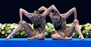 Moment (très) gênant : un problème de son a transformé le duo russe en statue