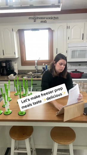 Grab my free freezer meal cheat sheet for more tips in my profile! its not hard to make freezer meals taste good whenever you follow the right tips. These freezer recipes make dinner so easy! #freezermeals #momlifebelike #easydinnerideas