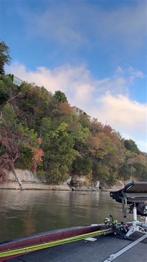 Some of the greatest views I’ve ever seen at pickwick lake Tennessee!! #crappieadventures | Crappie Adventures