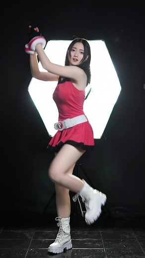 TikTok Dance Challenge with Ke$ha