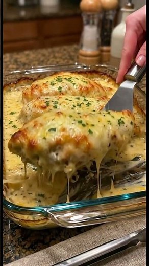 Creamy Garlic Chicken Bake | Cheesy Chicken Casserole Recipe