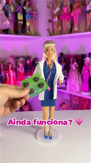 Does the 1994 Dr. Barbie still work? 👀✨ #barbie