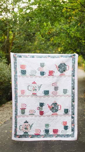 This is my Tea Party quilt and guess what? I'm hosting a sew along for this quilt in January!🫖 This quilt is fat quarter friendly and so fun to sew! You can find the pattern at the link below. The fabric is my Afternoon Tea collection with @rileyblakedesigns ❤️ https://flamingotoesshop.com/collections/new-arrivals/products/tea-party-pdf-quilt-pattern | Flamingo Toes