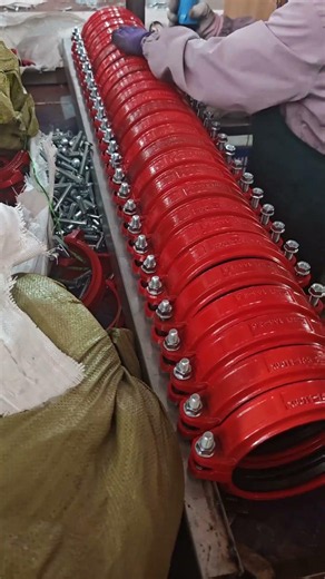 Groove pipe fittings screw Assembling Process - Good tools and machinery make work easy