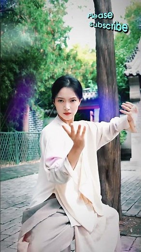 Beautiful Martial Arts Girl ⚔️ Graceful Kung Fu Moves in Action #MartialArts #KungFuGirl #Shorts