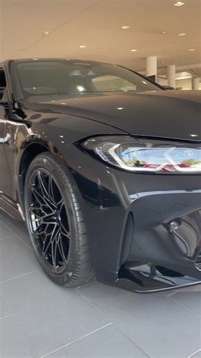 Présentation extérieure de la BMW M4 Compétition