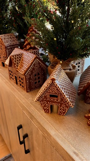 47K views · 509 reactions | It’s beginning to look a lot like Christmas  Our favorite season has arrived in stores. Visit your local Pottery Barn to start getting into the holiday spirit or shop online: https://bit.ly/3YTAlN7 | Pottery Barn | Facebook