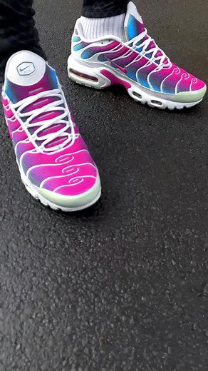 Nike TN ‘Bubblegums’ 🍬 (Ten Toes Concept) - #niketn #customshoes #customnike #airmaxplus #pinkshoes #rare #exclusive #tentoes #nikeairmax #footlocker #sneakerheads #bubblegum #tunedair #capcut