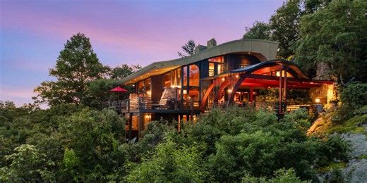 Burt Reynolds and Bing Crosby: This Week in Celebrity Homes